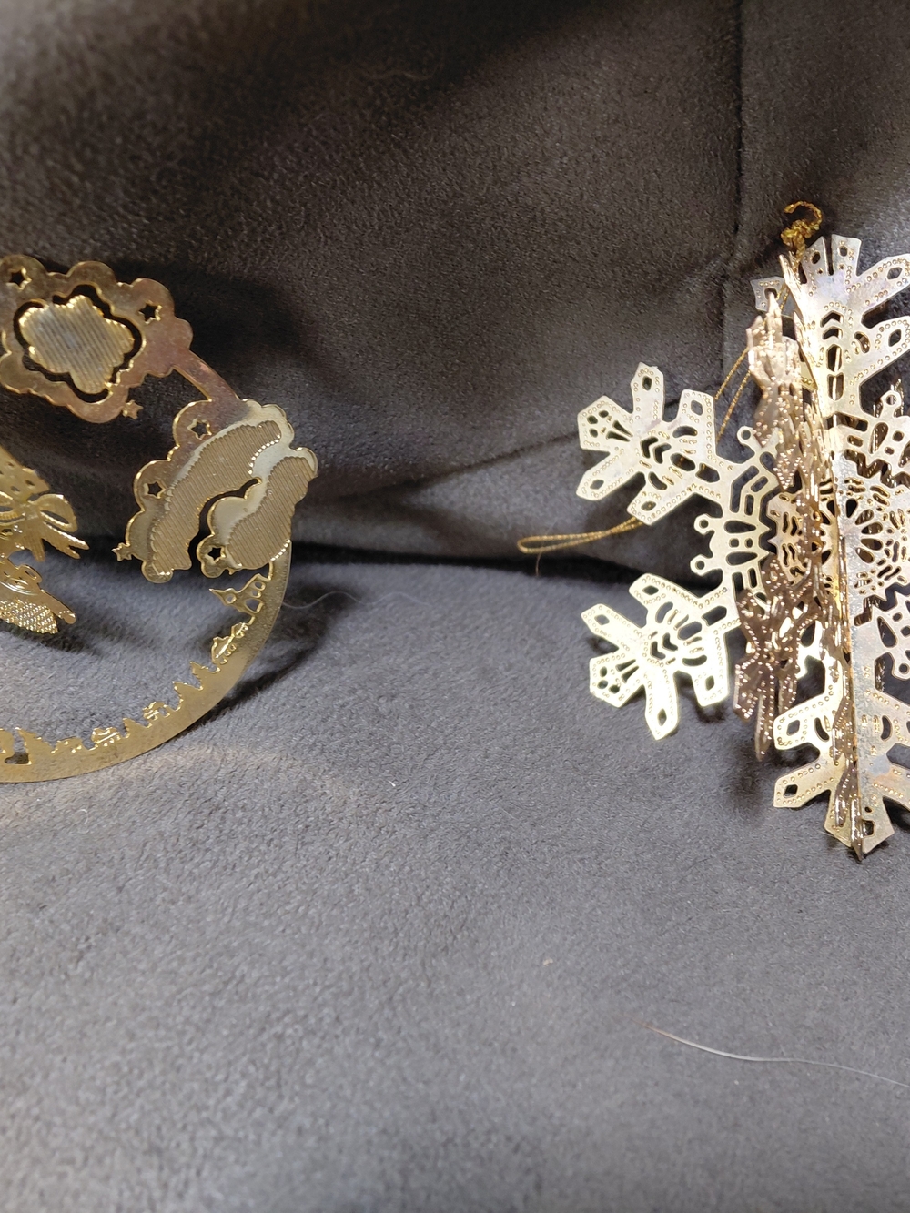 Gold tone 3D Snowflake & Bear Air Balloon Ornaments